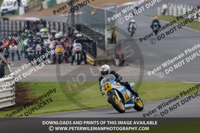 Vintage motorcycle club;eventdigitalimages;mallory park;mallory park trackday photographs;no limits trackdays;peter wileman photography;trackday digital images;trackday photos;vmcc festival 1000 bikes photographs